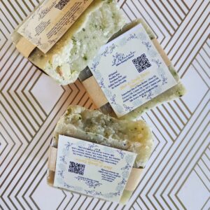 conditioner bar, shampoo bar, shampoo conditioner, detox shampoo bar, hair, hair care, beard care, scalp car, healthy hair, healthy beard, healthy scalp, natural hair care, organic, shampoo, conditioner, organic ingredients, mango butter, shea butter, happy, organic hair care, holistic, all-natural beauty and self care